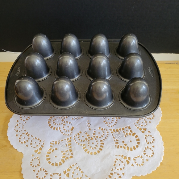 Wilton Cake Pop Baking Pan with Cooling Rack - Picture 7 of 9